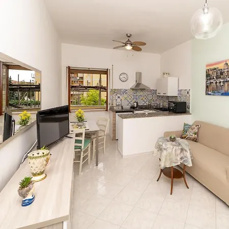 John House * Sorrente